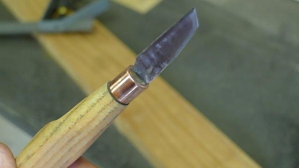 Un tranchet ergonomique