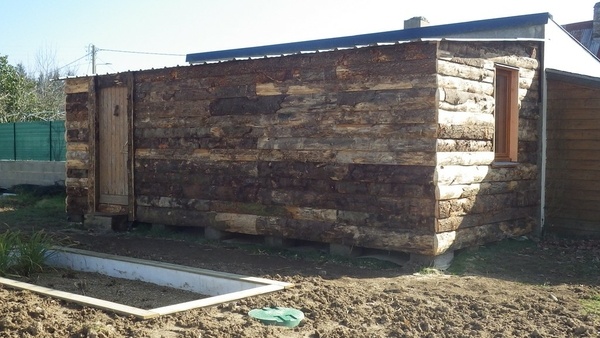 Cabane rustique budget serré, maximum de récup!