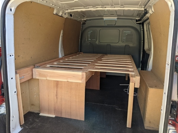 Lit peigne pour utilitaires et camions