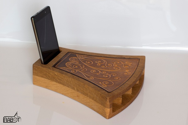 Collaboration avec un maroquinier.