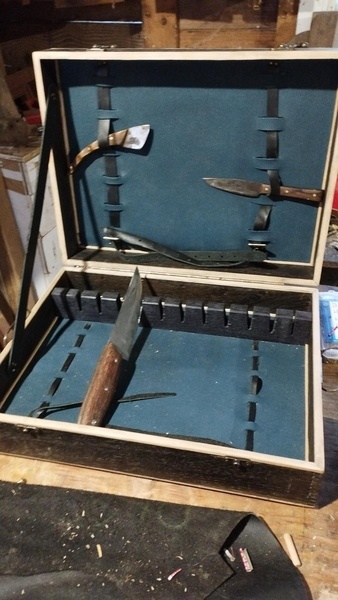 Petit coffret de coutellerie