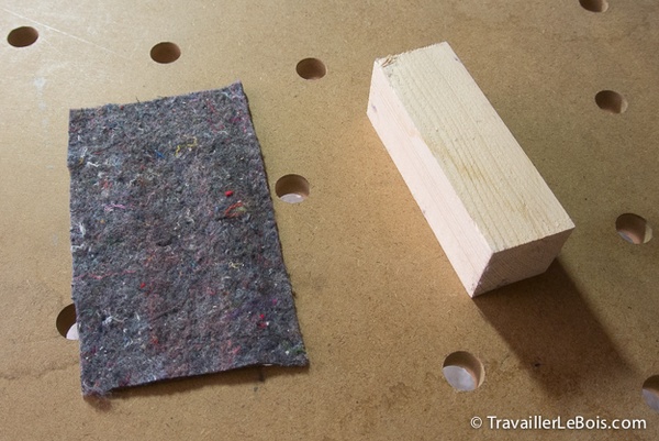 Une brosse pour tableau noir