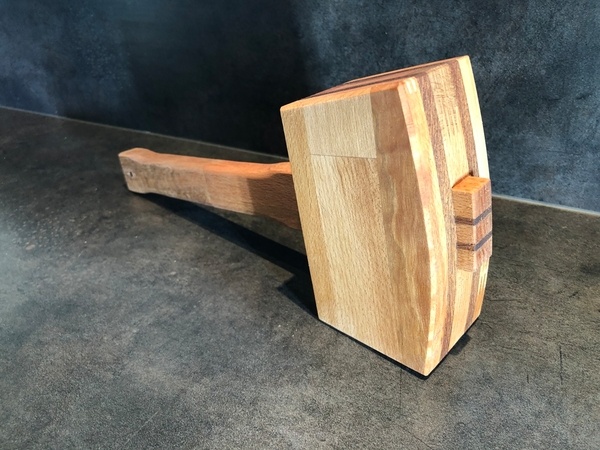 Maillet avec ce que j'avais..