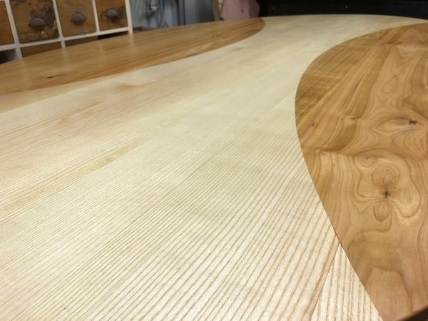 Table ovale deux essences