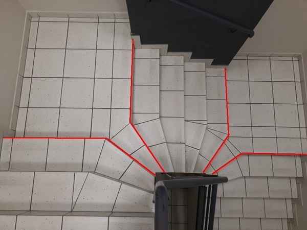 Pour bien comprendre la courbure des marches des escaliers balancés