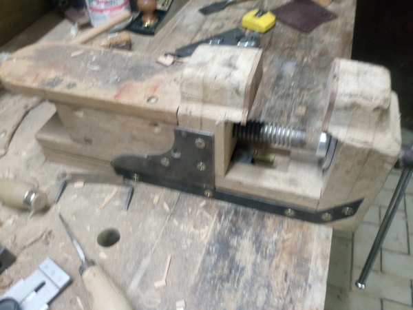 Étau de menuisier en siégé