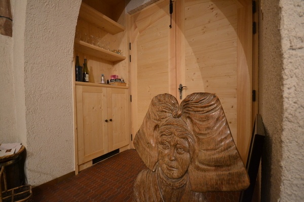 Doubles portes en anse de panier