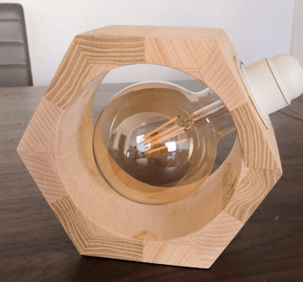 Lampe hexagone
