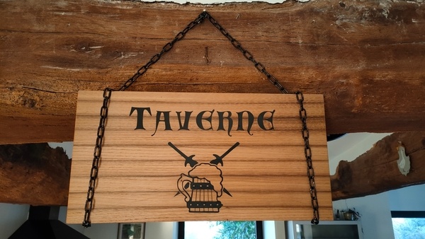 Enseigne taverne médiévale