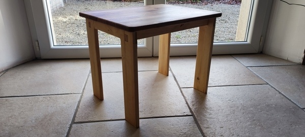 Table pour le fiston
