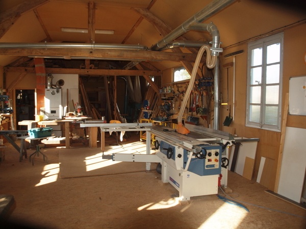 Atelier de menuiserie tout en bois créé dans les années 30