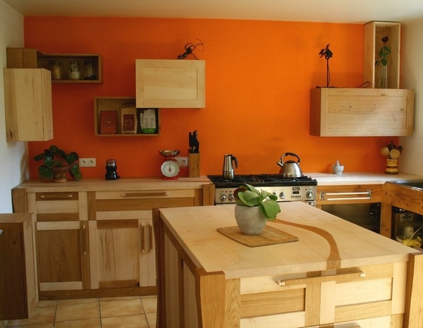 Cuisine en courbe et en contraste