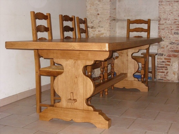 Table monastère