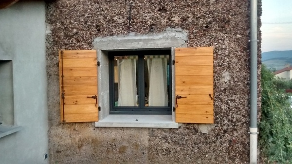 Volets battants en parquet