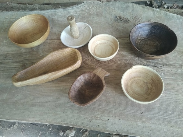 Des bols au tour à pédale et détournement d'outils