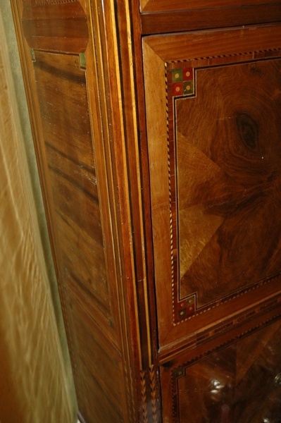 Petite restauration.....d'un secrétaire marqueté