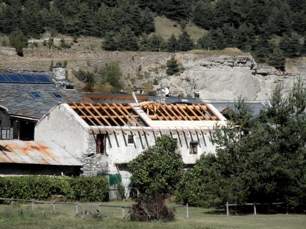 Toiture d'une Ancienne Maison de village
