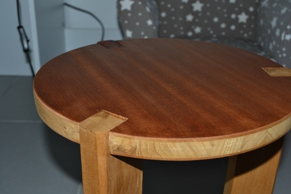 Tabouret trépied (mon 1er)