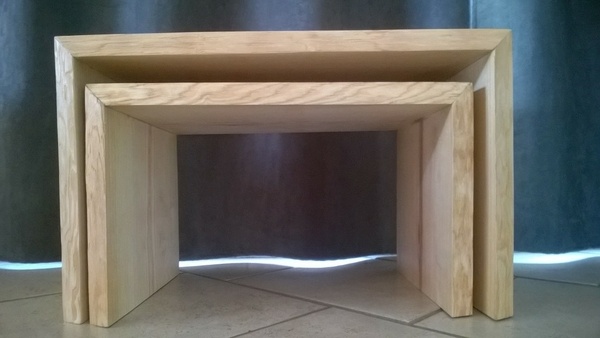 Petite table en frêne