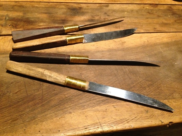 Recyclage de couteaux de table tout simple