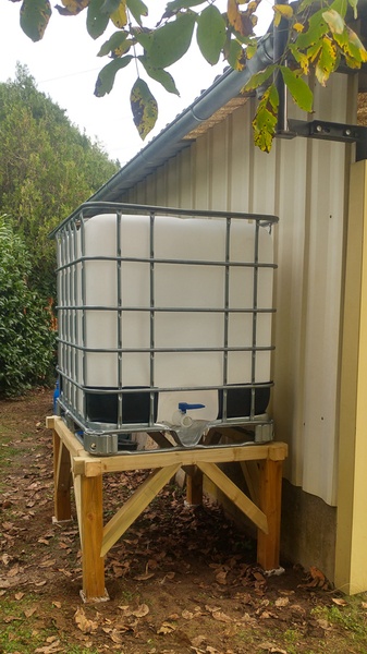 Support de cuve de récupération d'eau de pluie