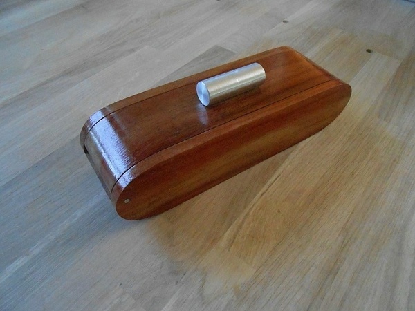 Encore une boite en padouk!