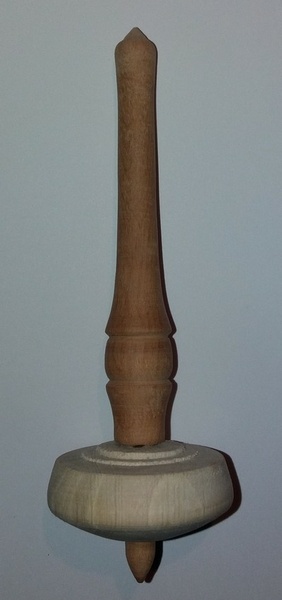 Toupie en bois de charme et de poirier