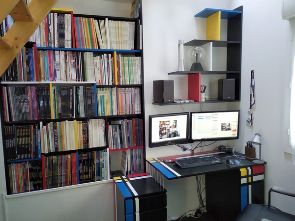 Bibliothèque et bureau en valchromat