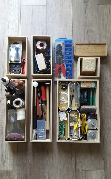 Boîtes à queues droites