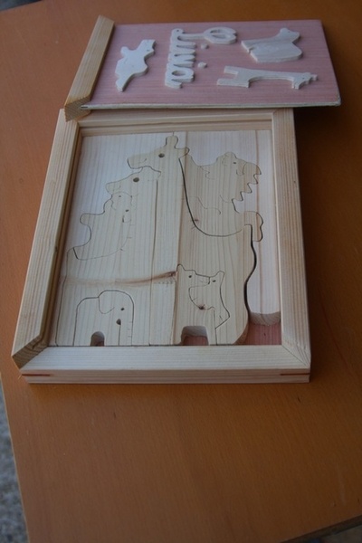 Un puzzle et sa boîte