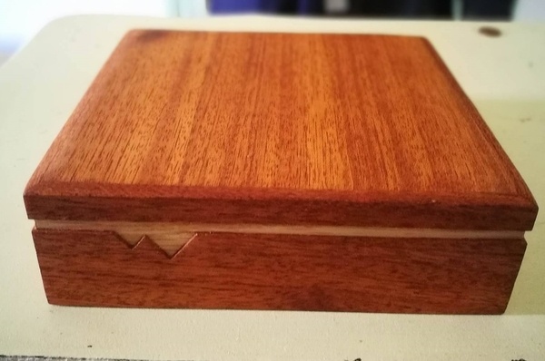 Boite Sapelli et Chêne