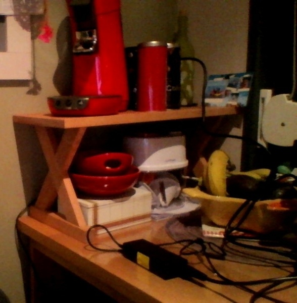 Etagère sur pieds pour plan de travail