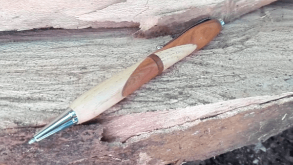 Stylo frêne cerisier vigne