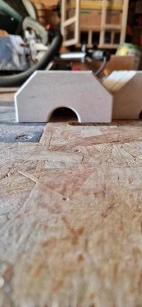 Serrage à ras de planches sans bavures