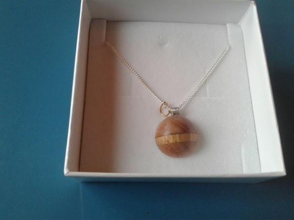 Pendentif demi-sphère