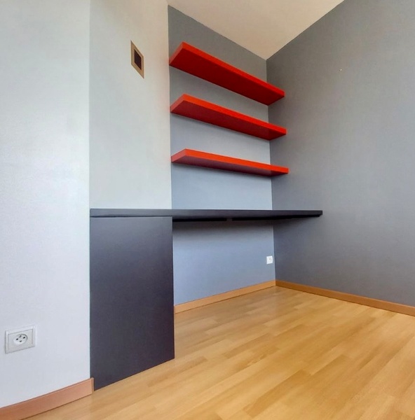 Bureau. Fibracolor.