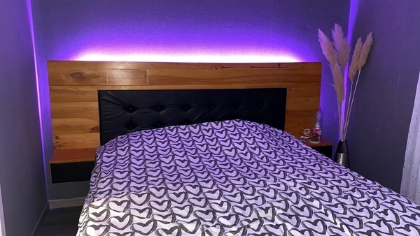 Tête de lit avec chevets