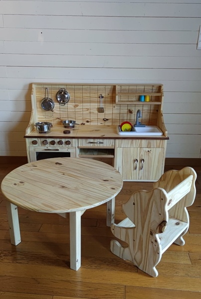 Le salon et la cuisine d Ollie