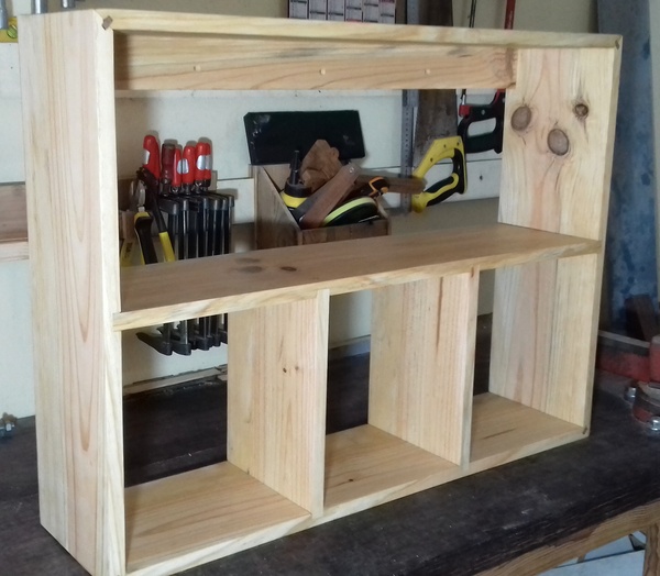 Etagére murale pour salle de bain