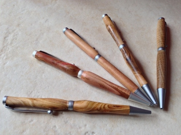 Une poignée de stylos