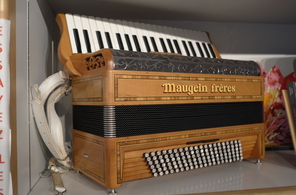 Les bijoux de Tulle, les accordéons Maugein.