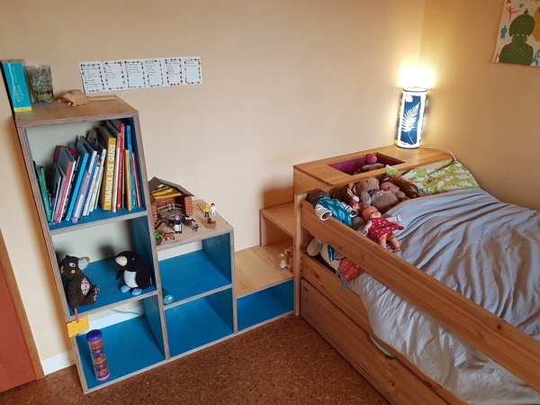 Table de nuit - étagère