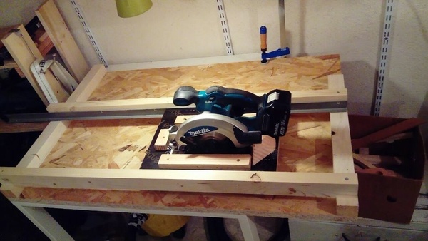 Une scie sous table pour pas un rond.