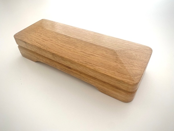 Boîte pour pierre à huile