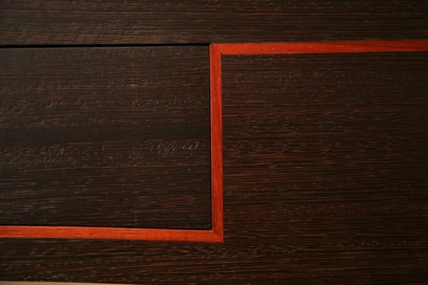 Bureau en wenge massif, sycomore et padouk