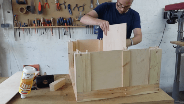 Stand pour scie a ruban