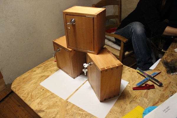 Mini Coffre-Fort à Queue d'Aronde... envoyez la monnaie!