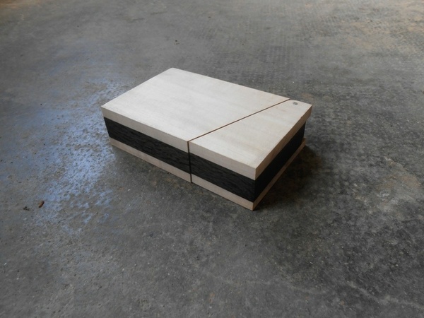 Boite en ébène et tilleul