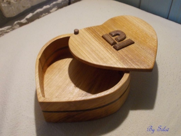 Petite boîte en forme de coeur