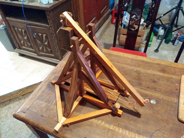 Trébuchet miniature